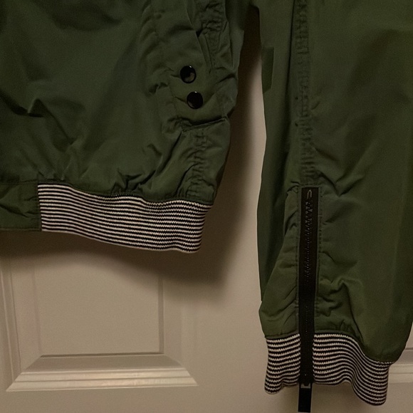 Boss Orange wind jacket with stripes - Picture 3 of 7